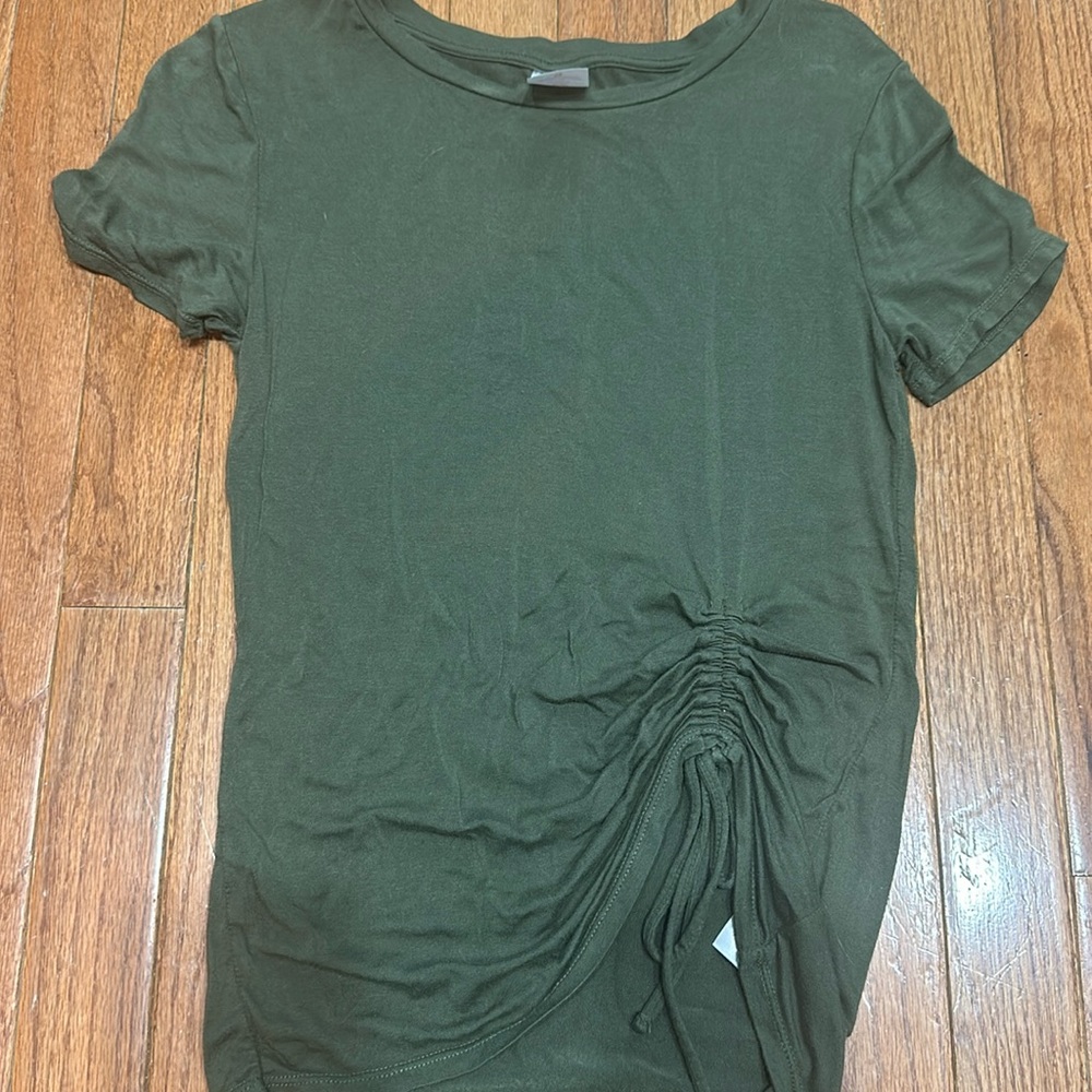 Brand new without tags dressy shirt very cute